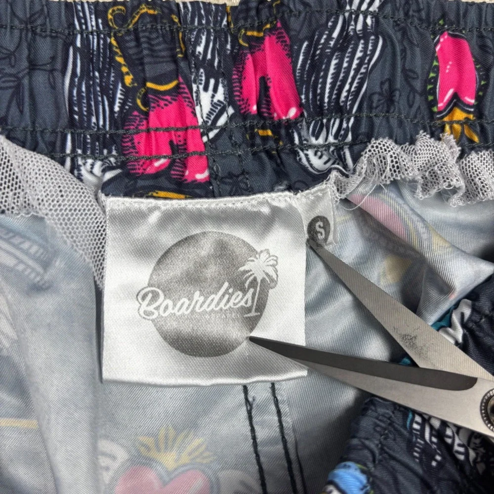 Boardies Mens Goth Tattoo Heart Print Swim Trunks Grey Pink Blue Small